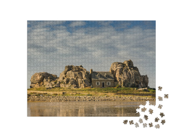 Puzzel 1000 stukjes „Pittoresk huis tussen rotsen, Bretagne, Frankrijk“
