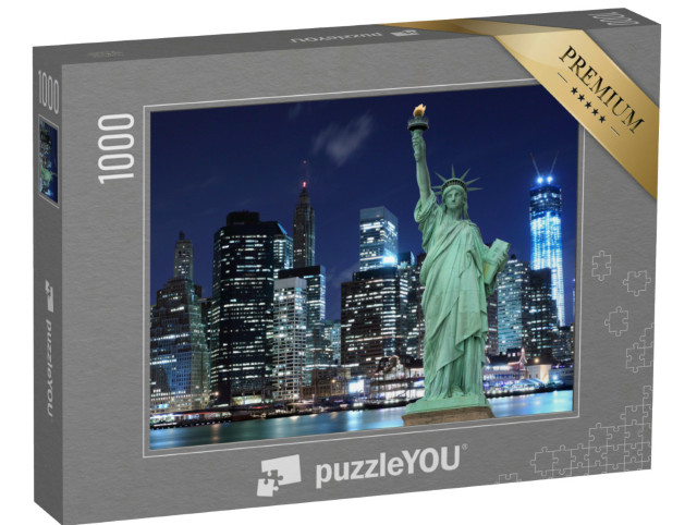 Puzzel 1000 stukjes „Manhattan met Vrijheidsbeeld: Skyline bij nacht, New York“