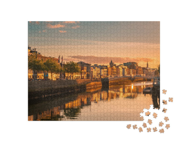 Puzzel 1000 stukjes „Uitzicht over Dublin bij zonsopgang, Ierland“