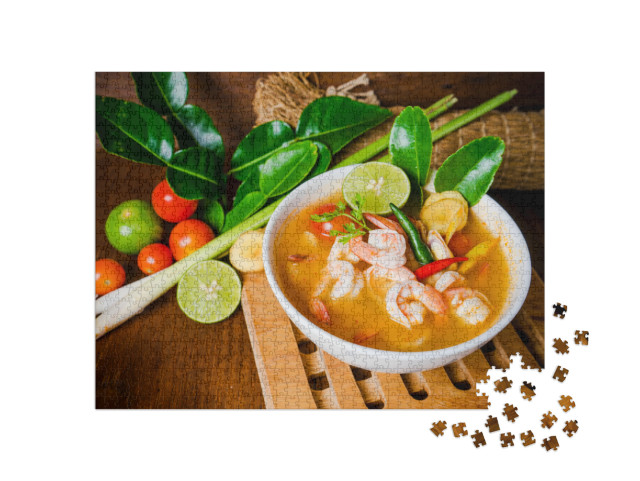 Puzzel 1000 stukjes „Tom yam kong of tom yum, kruidensaus uit Thailand“