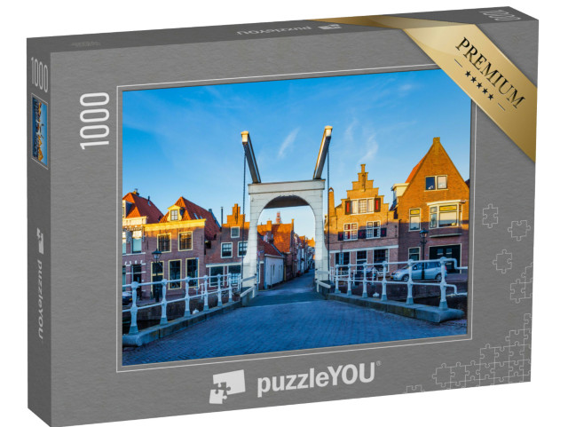 Puzzel 1000 stukjes „Het oude stadscentrum van Alkmaar in Noord-Holland in Nederland“