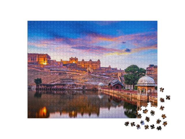 Puzzel 1000 stukjes „Amber Fort en Maota bij zonsondergang, Jaipur, Rajasthan, India“